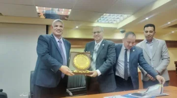 تقدير الفائزين في مسابقة أفضل مقال أو بحث في مجالات التعليم الإعدادي والثانوي والجامعي بأكاديمية البحث العلمي