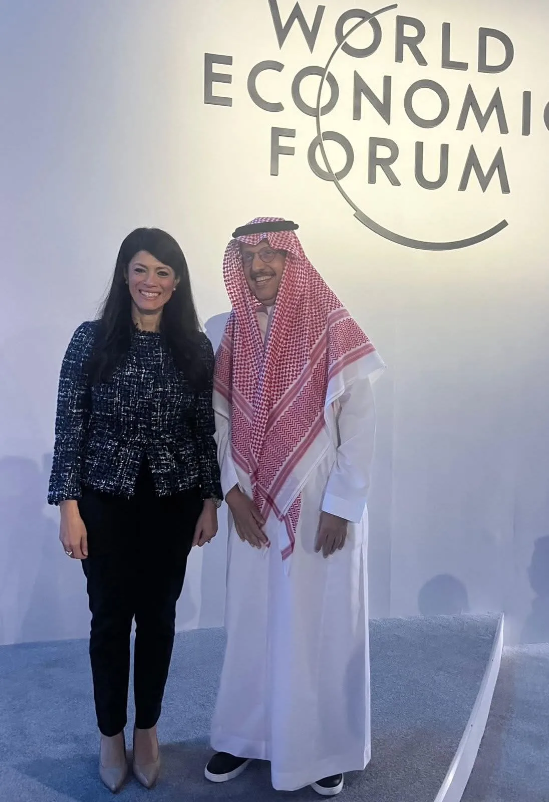 وزيرة التخطيط تلتقي بالعضو المنتدب للمنتدى الاقتصادي العالمي ورئيس شركة “أكوا باور” في اجتماعَين. وزيرة التخطيط تلتقي بالعضو المنتدب للمنتدى الاقتصادي العالمي ورئيس شركة “أكوا باور” في اجتماعَين.