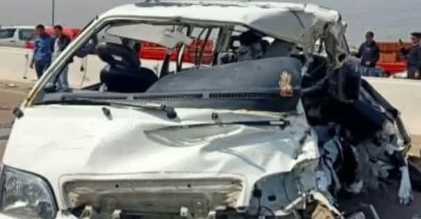 خمسة مصابين جراء انقلاب سيارة ميكروباص على طريق أسيوط خمسة مصابين جراء انقلاب سيارة ميكروباص على طريق أسيوط