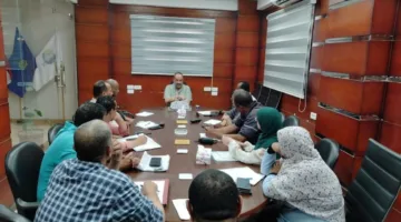 أسوان: عامر أبو حلاوة يُنظم اجتماعاً موسعاً مع قادة قطاعات شركة مياه الشرب