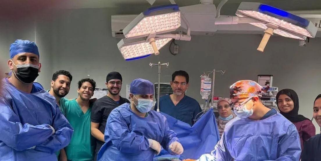 القاصد: إنجاز الفريق الطبي الجامعي في تنفيذ عملية جراحية دقيقة لحالة ذبحة صدرية غير مستقرة. القاصد: إنجاز الفريق الطبي الجامعي في تنفيذ عملية جراحية دقيقة لحالة ذبحة صدرية غير مستقرة.