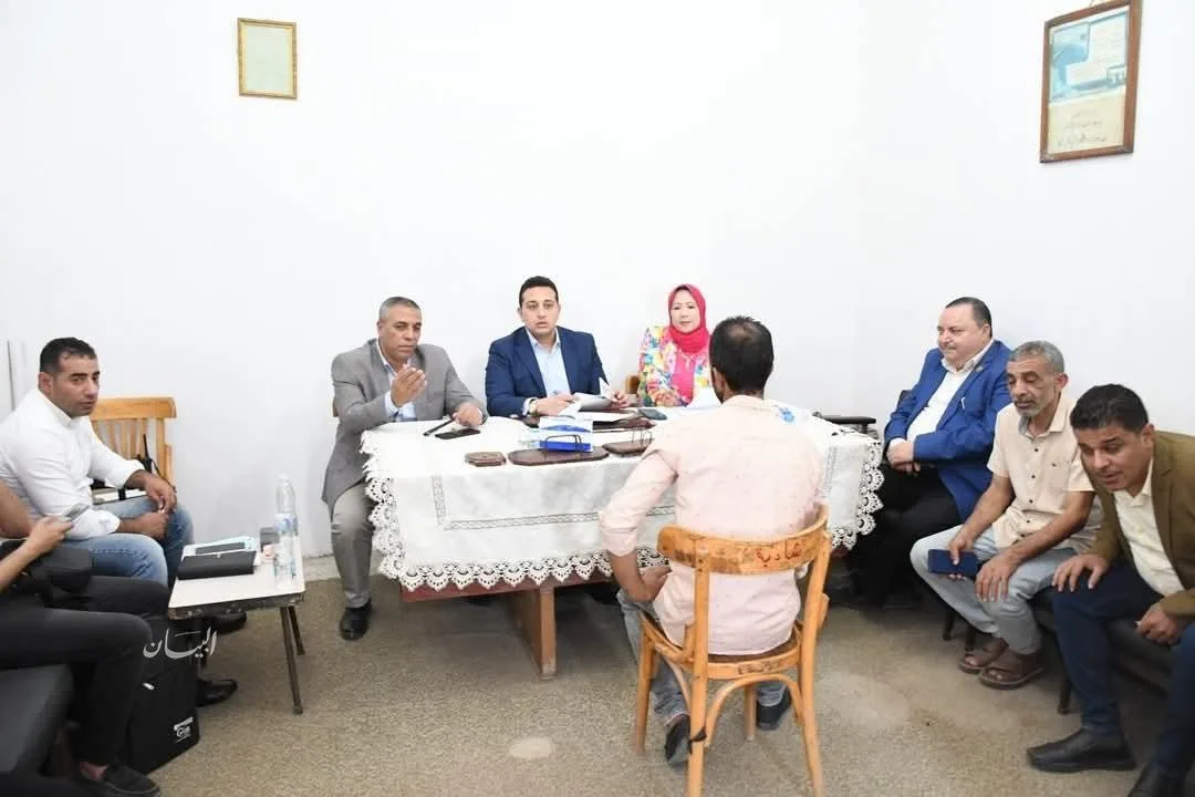 لقاءات شاملة لحل مشكلات المواطنين في عدة مراكز بمحافظة الفيوم: تواصل مباشر وخدمة متميزة لقاءات شاملة لحل مشكلات المواطنين في عدة مراكز بمحافظة الفيوم: تواصل مباشر وخدمة متميزة