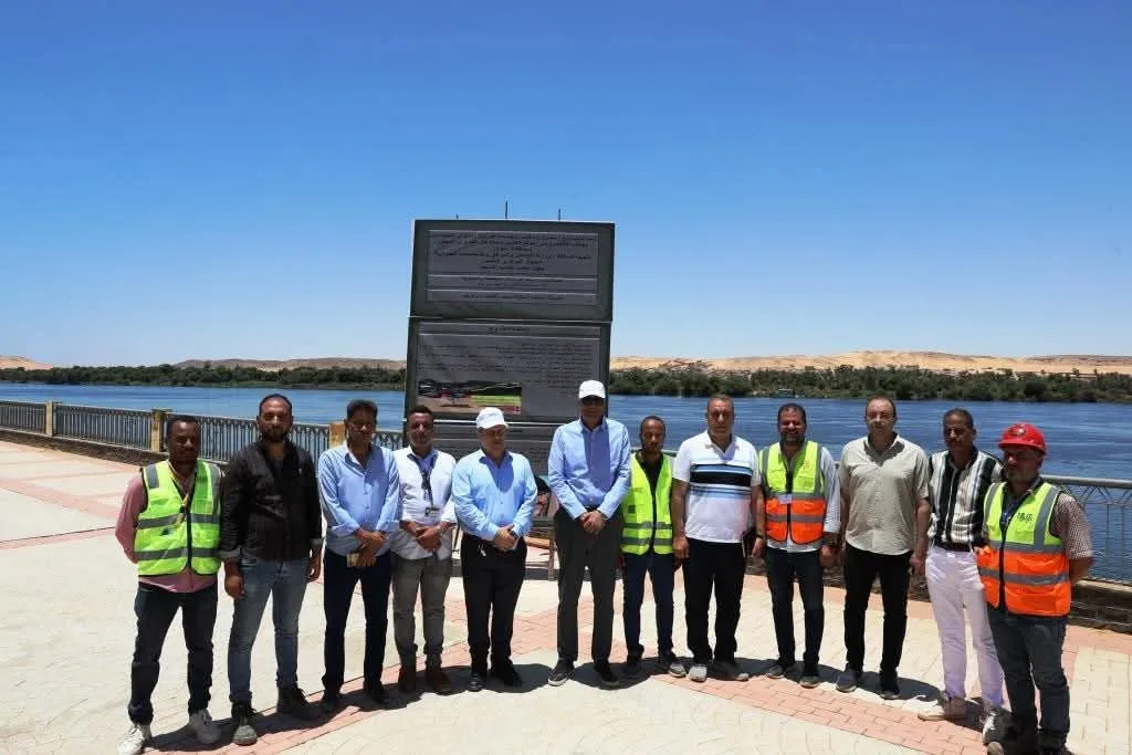 إسماعيل يؤكد على ضرورة الإسراع في استكمال مشروع توسيع وتطوير كورنيش النيل الجديد.