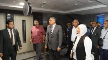 محافظ الجيزة يقوم بجولة تفقدية لمشروع تجديد مبنى التأمين الصحي في منطقة روز اليوسف