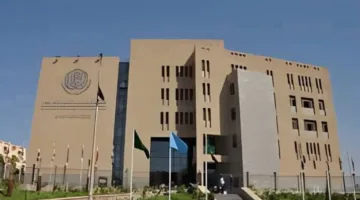 محافظ أسوان يعبّر عن تهانيه للأكاديمية العربية للعلوم والتكنولوجيا والنقل البحري بمناسبه تحقيقها مراكز متقدمة.