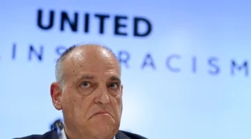 تيباس يضع ريال مدريد وبرشلونة في كفة واحدة في مسألة الشكاوى من التحكيم