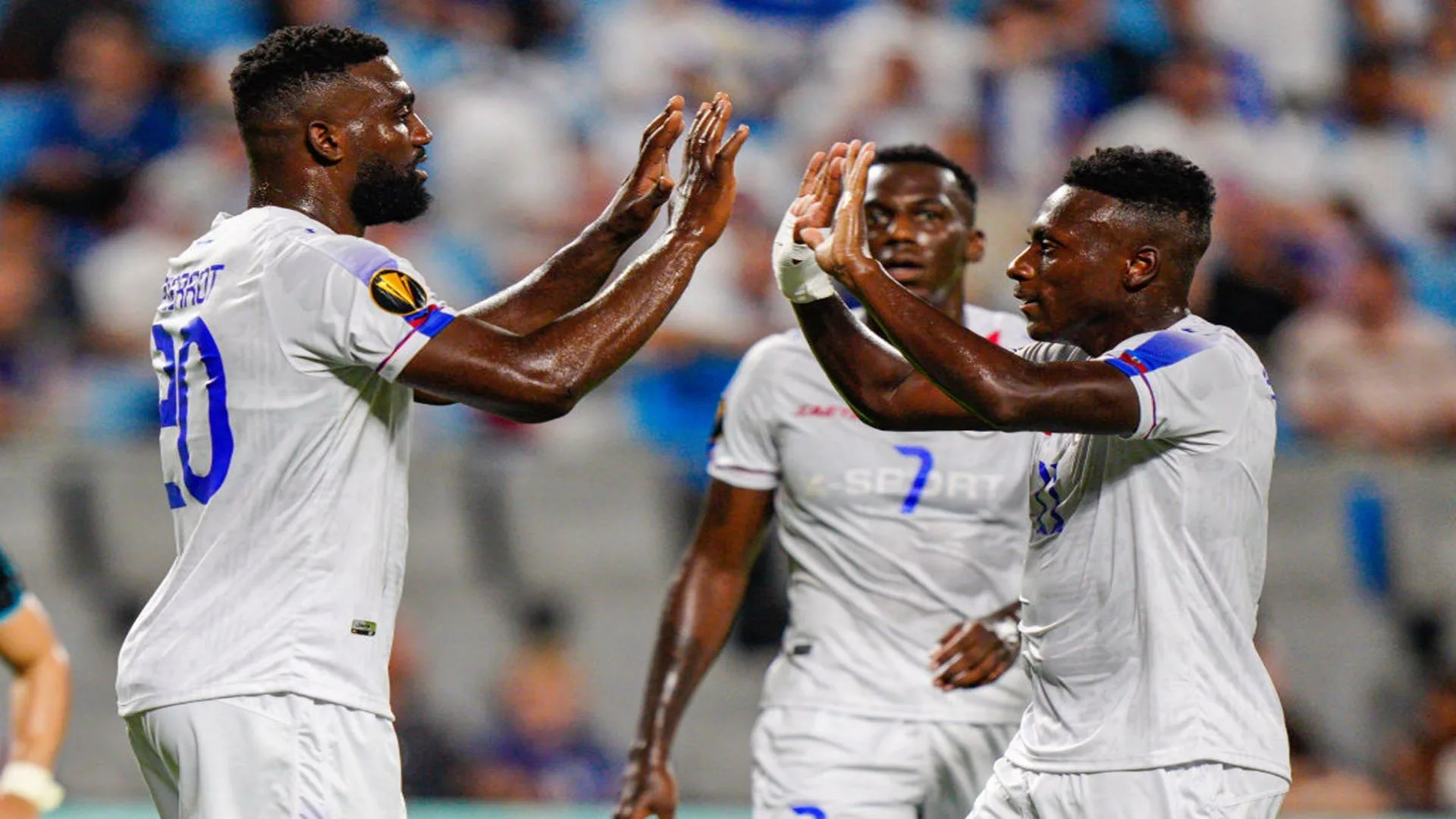 التعادل ينهي مباراة هايتي وترينداد في بطولة الكأس الذهبية التعادل ينهي مباراة هايتي وترينداد في بطولة الكأس الذهبية