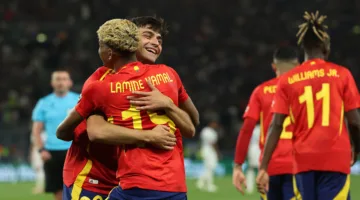 يامال يقود فريق إسبانيا في مواجهة البرتغال