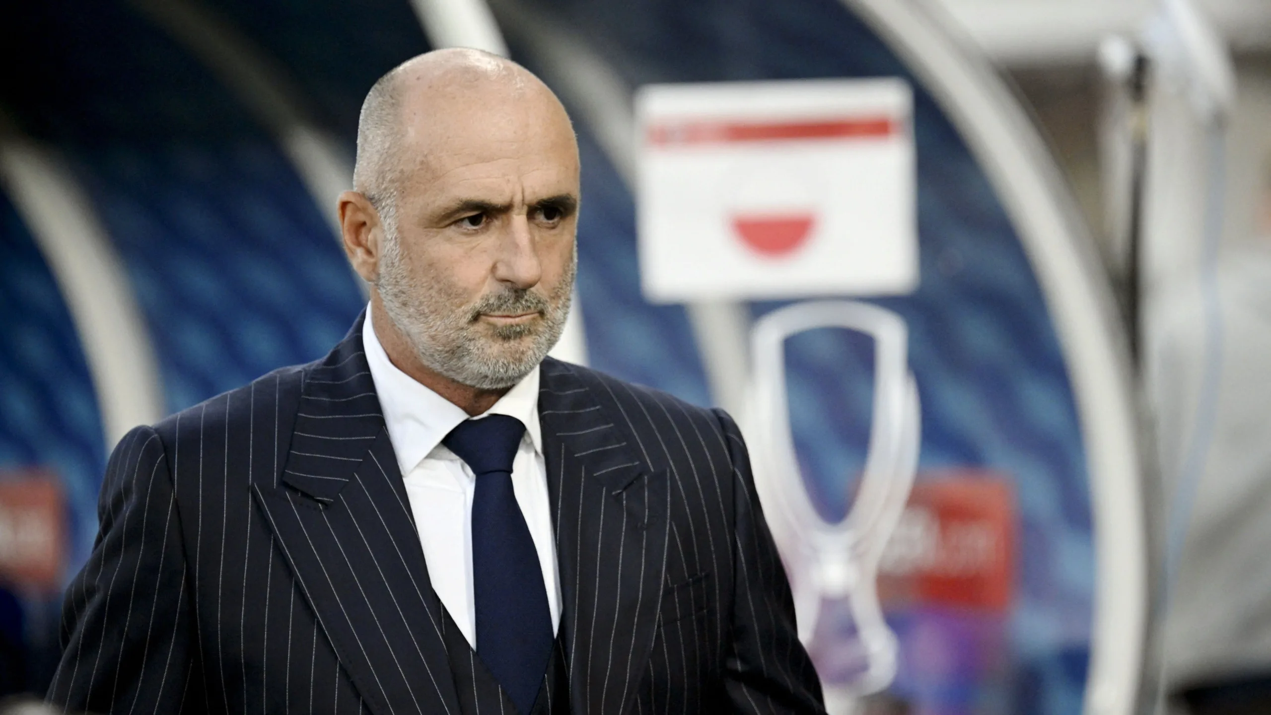 بعد أزمة ليفاندوفسكي.. مدرب منتخب بولندا يقدم استقالته بعد أزمة ليفاندوفسكي.. مدرب منتخب بولندا يقدم استقالته