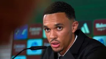 سلاح عالمي: ألونسو يعد مفاجأة مدريديّة لمواجهة الهلال