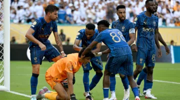 ياسين بونو.. حارس مغربي يتألق ويقهر المنافسين في ليالي المونديال