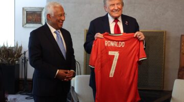 كريستيانو رونالدو يرسل رسالة لترامب من خلال قميص منتخب البرتغال: نلعب من أجل السلام