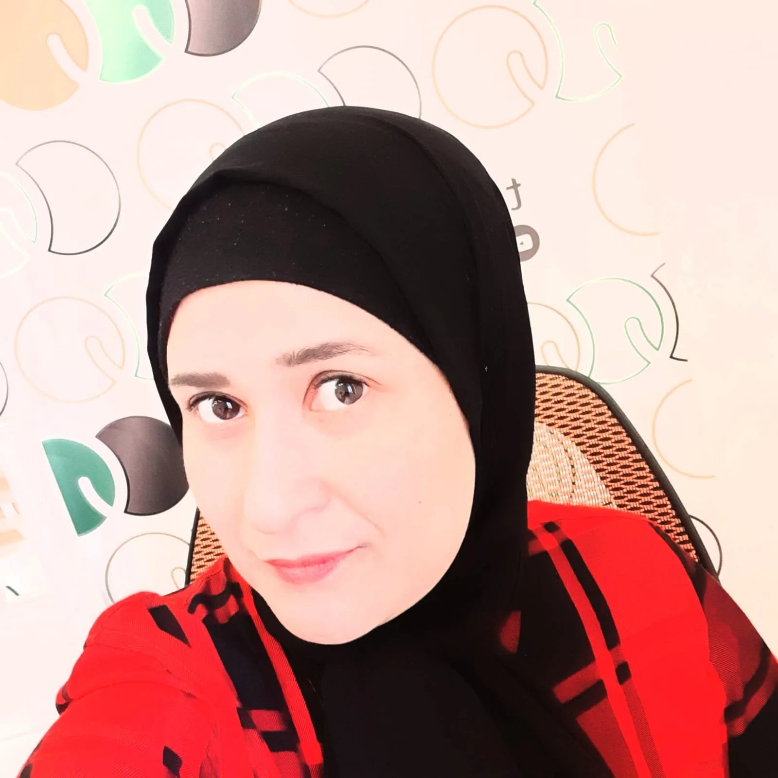 ترياء البنا تكتب: “من يستفيد من ذلك؟” ترياء البنا تكتب: “من يستفيد من ذلك؟”