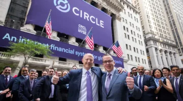 ارتفاع أسهم شركتي «Circle» و«Coinbase» بعد موافقة مجلس الشيوخ الأمريكي على قانون «GENIUS» لتنظيم العملات المستقرة