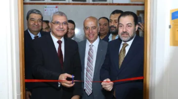 رئيس جامعة الزقازيق ي inaugurates قسم جفاف العين ويطلّع على الجراحات الميكروسكوبية في كلية الطب