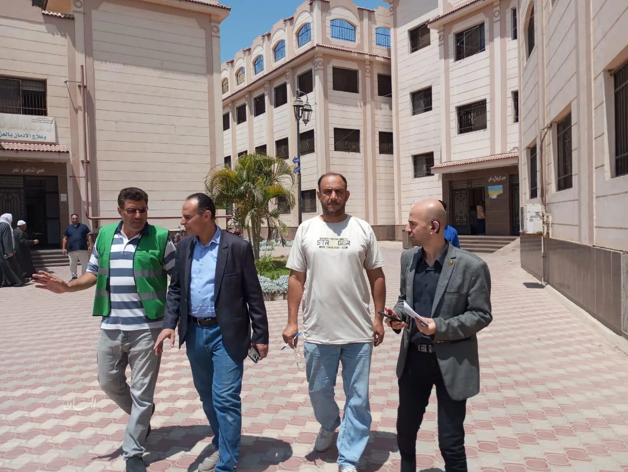 وكيل وزارة الصحة بالشرقية يزور مستشفى العزازي للصحة النفسية وعلاج الإدمان لتفقد الخدمات المقدمة وكيل وزارة الصحة بالشرقية يزور مستشفى العزازي للصحة النفسية وعلاج الإدمان لتفقد الخدمات المقدمة