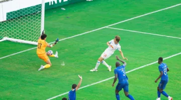 أرقام بونو تضعه في مقدمة حراس مرمى كأس العالم للأندية