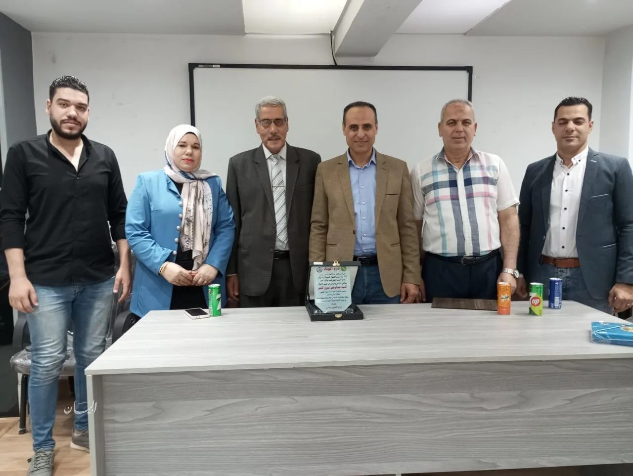 وكيل وزارة الصحة بالشرقية يكرم السيد النمر، مدير مراقبة العهد في المديرية وكيل وزارة الصحة بالشرقية يكرم السيد النمر، مدير مراقبة العهد في المديرية