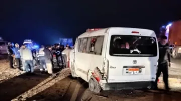 انقلاب ميكروباص في حدائق أكتوبر يؤدي إلى إصابة 15 شخصًا