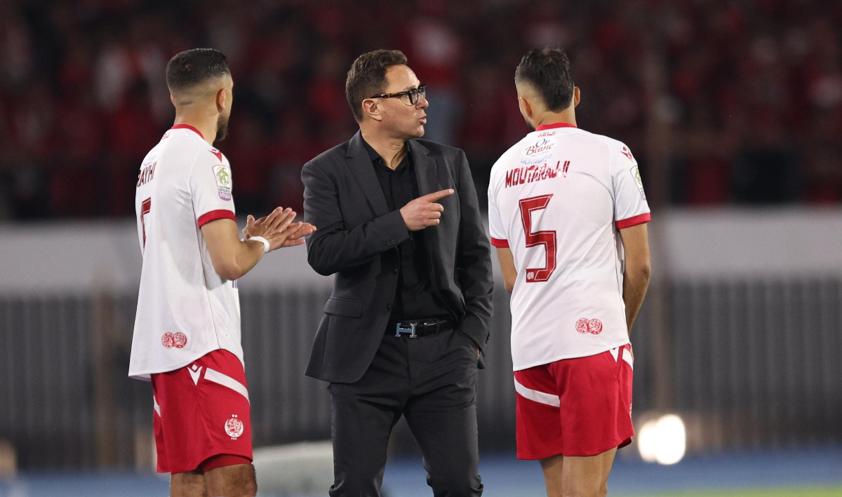 إصابة أم اختيار تكتيكي؟ مدرب الوداد يعلن إنهاء مشاركة اللاعب الجديد في كأس العالم للأندية