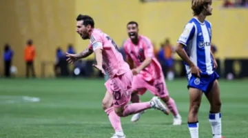 ميسي يحدث تغييرات كبيرة ويقود إنتر ميامي لتحقيق انتصار تاريخي على بورتو في كأس العالم للأندية.
