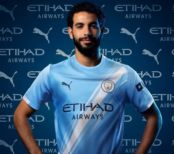 مانشستر سيتي يتوصل لاتفاق مع الجزائري آيت نوري مانشستر سيتي يتوصل لاتفاق مع الجزائري آيت نوري