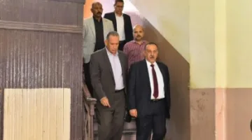 محافظ أسيوط يزور المصابين في حادث ميكروباص مشرفي امتحانات الثانوية العامة للاطمئنان عليهم