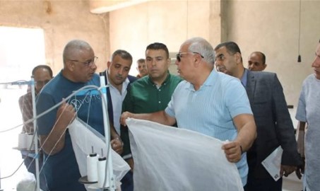 محافظ الوادي الجديد يزور مجمع التمور للاطمئنان على استعداده لموسم حصاد التمور
