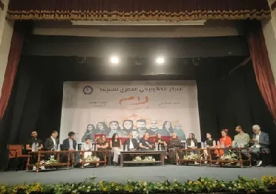 مخرج “لام شمسية” يوضح كيف كانت ردة فعل رئيس الرقابة بعد مشاهدة الحلقات الخمس الأولى مخرج “لام شمسية” يوضح كيف كانت ردة فعل رئيس الرقابة بعد مشاهدة الحلقات الخمس الأولى