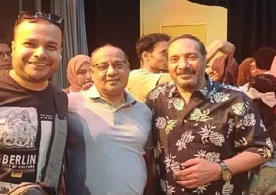 “الأرتيست” يُنهى موسمه السابع بجماهيرية كاملة على مسرح الهناجر “الأرتيست” يُنهى موسمه السابع بجماهيرية كاملة على مسرح الهناجر