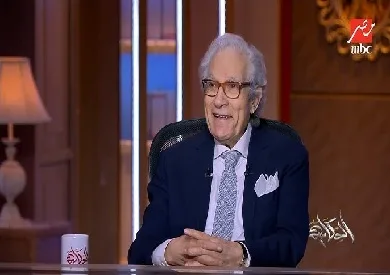 فاروق حسني يبوح بسر عزوبيته الدائمة: «لا أستحق الزواج.. سأعاني لو كان لدي أطفال» فاروق حسني يبوح بسر عزوبيته الدائمة: «لا أستحق الزواج.. سأعاني لو كان لدي أطفال»