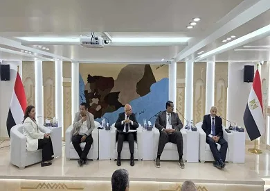 سفارة اليمن في مصر تنظم حلقة نقاش حول مستجدات الأوضاع الإقليمية وتأثيرها على العلاقات بين البلدين. سفارة اليمن في مصر تنظم حلقة نقاش حول مستجدات الأوضاع الإقليمية وتأثيرها على العلاقات بين البلدين.