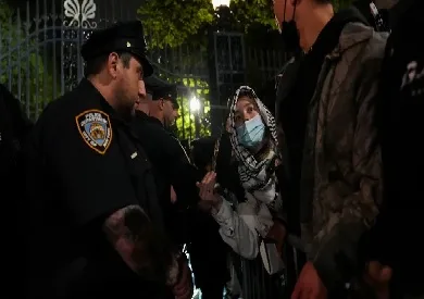عشرات الآلاف يحتشدون في شوارع كولومبيا احتجاجاً على العنف عشرات الآلاف يحتشدون في شوارع كولومبيا احتجاجاً على العنف