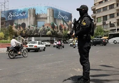 إيران: القبض على 700 مرتزق خلال الصراع مع إسرائيل وإعدام 3 منهم إيران: القبض على 700 مرتزق خلال الصراع مع إسرائيل وإعدام 3 منهم