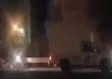 فيديو.. قوات الأمن الإيرانية تلاحق شاحنة مرتبطة بالموساد فيديو.. قوات الأمن الإيرانية تلاحق شاحنة مرتبطة بالموساد
