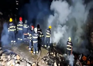 حريق كبير في منطقة استوديوهات أفلام أذربيجان في باكو