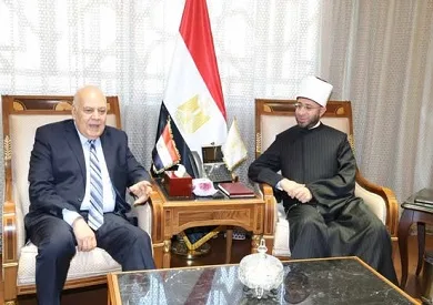 وزير الأوقاف يطلب من أمين اتحاد الجامعات العربية إدراج جامعة نور مبارك في عضوية الاتحاد وزير الأوقاف يطلب من أمين اتحاد الجامعات العربية إدراج جامعة نور مبارك في عضوية الاتحاد