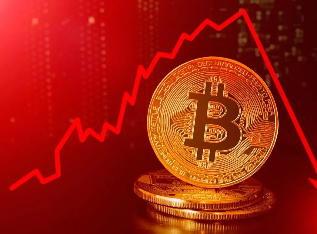 انخفاض عام في أسعار العملات الرقمية.. و«بيتكوين» تصل إلى 104.9 ألف دولار خلال تداولات اليوم انخفاض عام في أسعار العملات الرقمية.. و«بيتكوين» تصل إلى 104.9 ألف دولار خلال تداولات اليوم