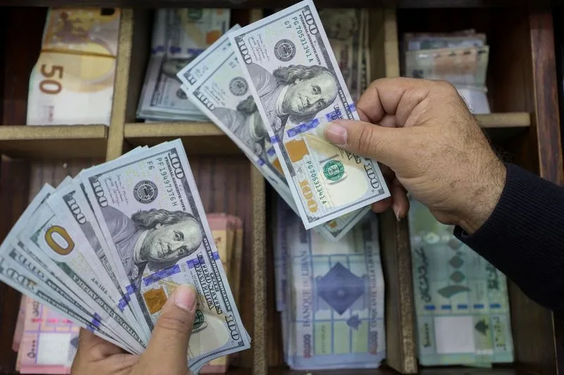 الدولار يبلغ 50.63 جنيه كقيمة شراء في سوق الصرف المصرية اليوم الخميس الدولار يبلغ 50.63 جنيه كقيمة شراء في سوق الصرف المصرية اليوم الخميس