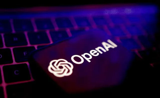 شركة “OpenAI” تسعى لجمع 40 مليار دولار من المستثمرين في السعودية والهند والإمارات تحت قيادة “سوفت بنك” شركة “OpenAI” تسعى لجمع 40 مليار دولار من المستثمرين في السعودية والهند والإمارات تحت قيادة “سوفت بنك”