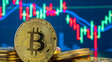 «بيتكوين» تصل إلى 105.1 ألف دولار أثناء التداول مع انخفاض شامل في سوق العملات الرقمية