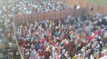 الأوقاف تنبه: صلاة الرجال بجانب النساء دون فاصل في مصلى العيد تعتبر انتهاكًا شرعيًا.
