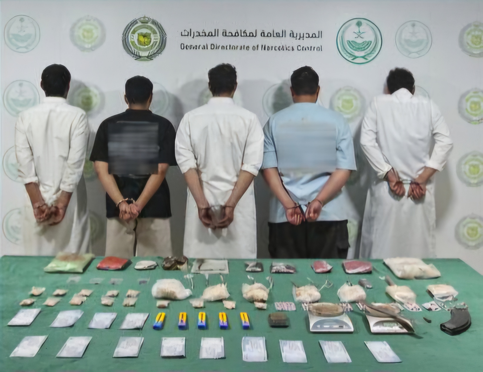 arrests of five individuals for promoting opium and narcotic pills in Tabuk arrests of five individuals for promoting opium and narcotic pills in Tabuk