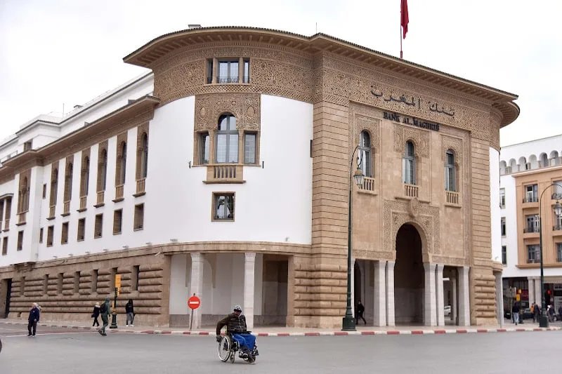 المغرب يواصل تثبيت سعر الفائدة على الرغم من ارتفاع أسعار النفط والتحديات الجيوسياسية. المغرب يواصل تثبيت سعر الفائدة على الرغم من ارتفاع أسعار النفط والتحديات الجيوسياسية.