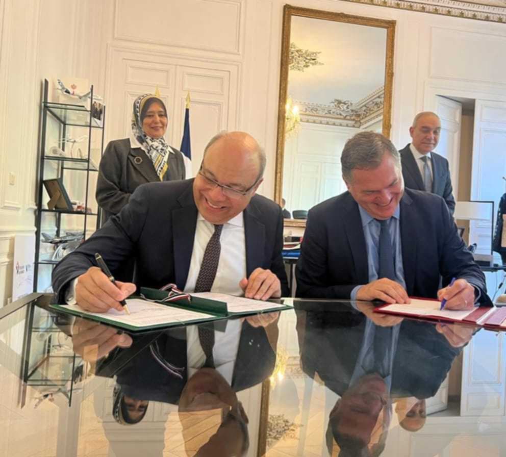 مصر وفرنسا تبرمان اتفاقية لتعزيز التعاون في مجال الطيران المدني مصر وفرنسا تبرمان اتفاقية لتعزيز التعاون في مجال الطيران المدني