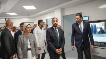 المصرية للاتصالات تقدم لمستشفى الناس أول وحدة لجراحة قلوب الأطفال حديثي الولادة في مصر
