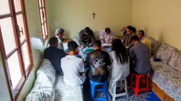 وزارة الداخلية المغربية تحذر من مخاطر “تزايد دور العبادة غير المرخصة”
