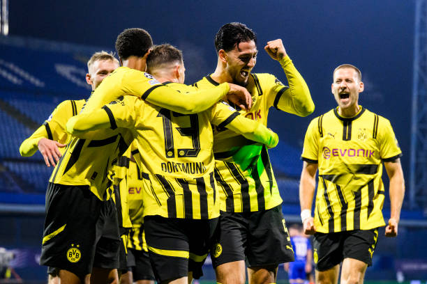 أديمي يتولى قيادة تشكيلة بوروسيا دورتموند أمام فلومينينسي في بطولة كأس العالم للأندية. أديمي يتولى قيادة تشكيلة بوروسيا دورتموند أمام فلومينينسي في بطولة كأس العالم للأندية.