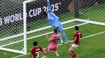 الأهلي يقدم حوافز مالية للاعبيه من أجل الانتصار على بالميراس وبورتو