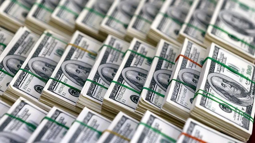 ارتفاع غير متوقع.. «الدولار» يرتفع بمقدار «40 قرشًا» في تداولات اليوم «الخميس» في البنوك المصرية. ارتفاع غير متوقع.. «الدولار» يرتفع بمقدار «40 قرشًا» في تداولات اليوم «الخميس» في البنوك المصرية.